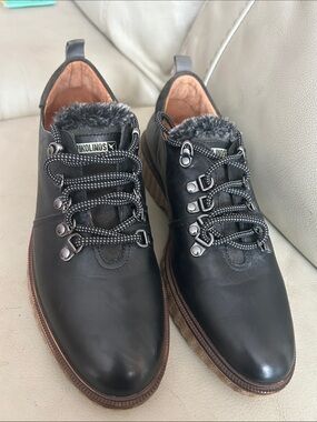 PIKOLINOS Black Leather Men's Oxford casual shoes with Fur Collar